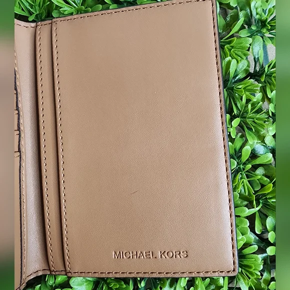 EUC Michael Kors Brown Monogram Wallet Passport Holder - Picture 5 of 8